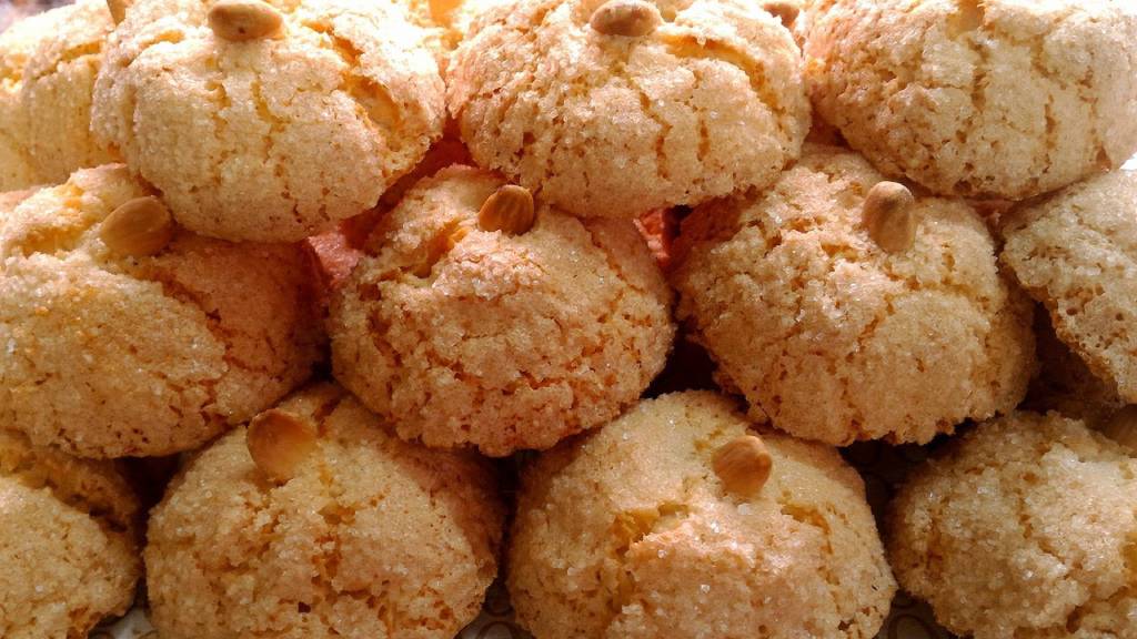 Sardinian amaretto biscuits, the traditional recipe to make at home